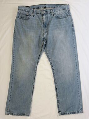 Levi’s 559 Relaxed Straight Jeans Men’s 38x30 Light Wash Blue Denim Classic